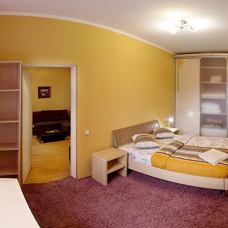 Kyiv Apartment In The City Center On Turgenevskaya Street 외부 사진