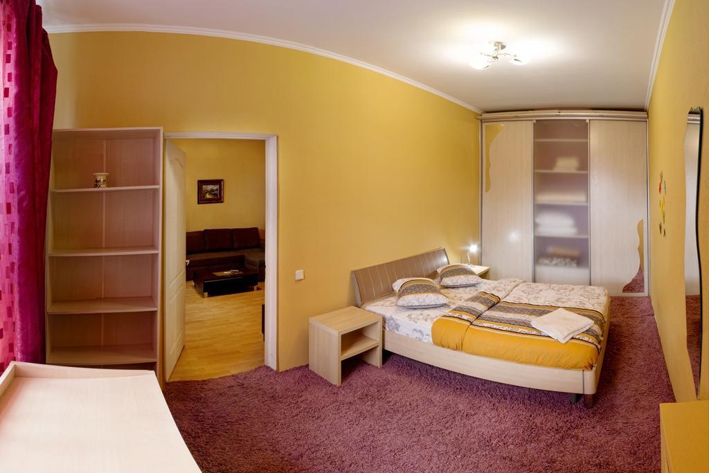 Kyiv Apartment In The City Center On Turgenevskaya Street 외부 사진